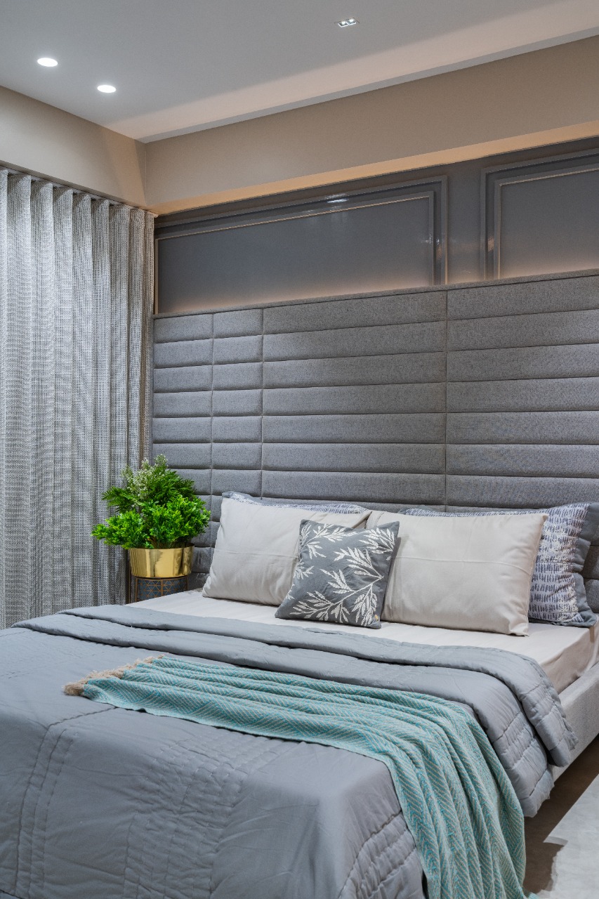 Samyak 49 Executive Suite Padded Wall